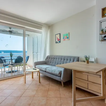 Apartment Vema 1 Selce